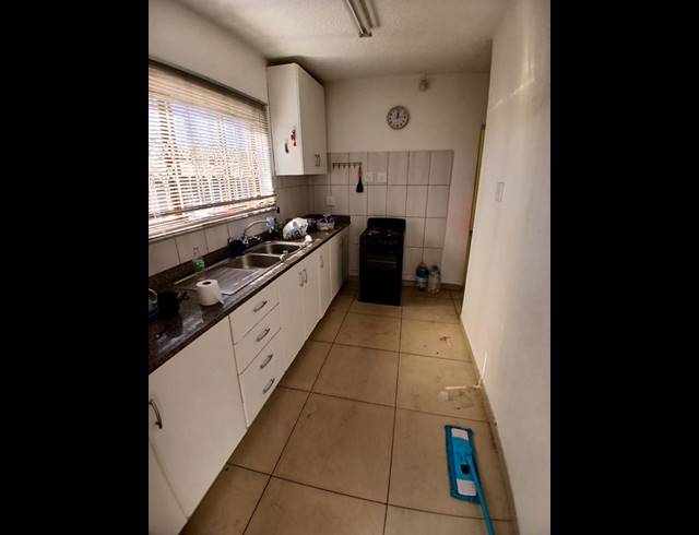 2 BEDROOM PROPERTY TO RENT IN UMHLATUZANA